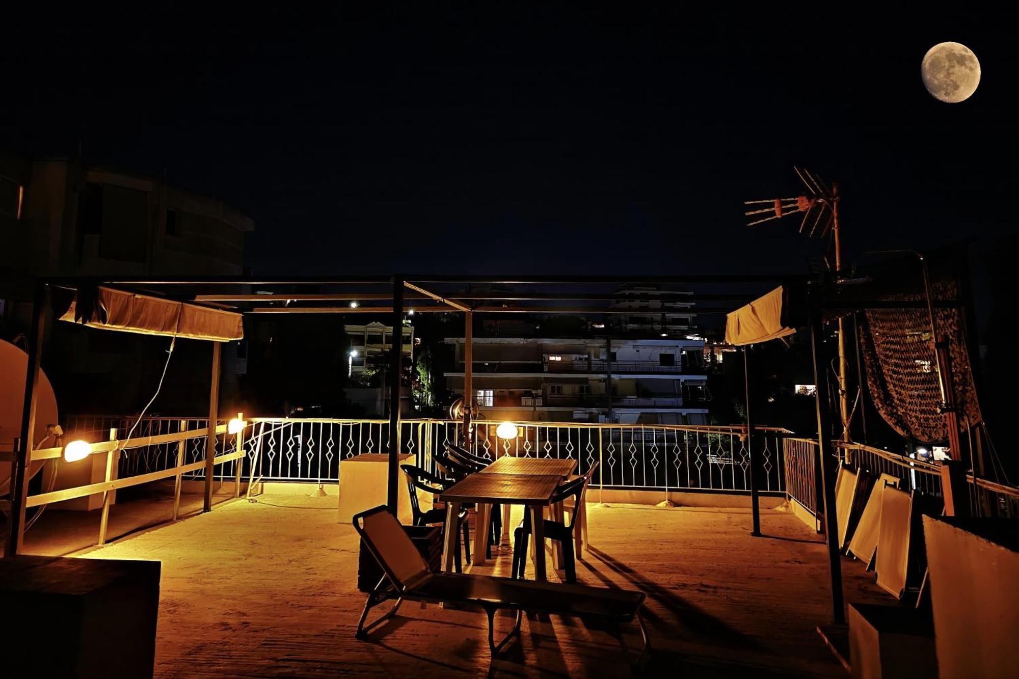 Zefyros Super Cool Apartments Next To Alimos Riviera Atene Esterno foto