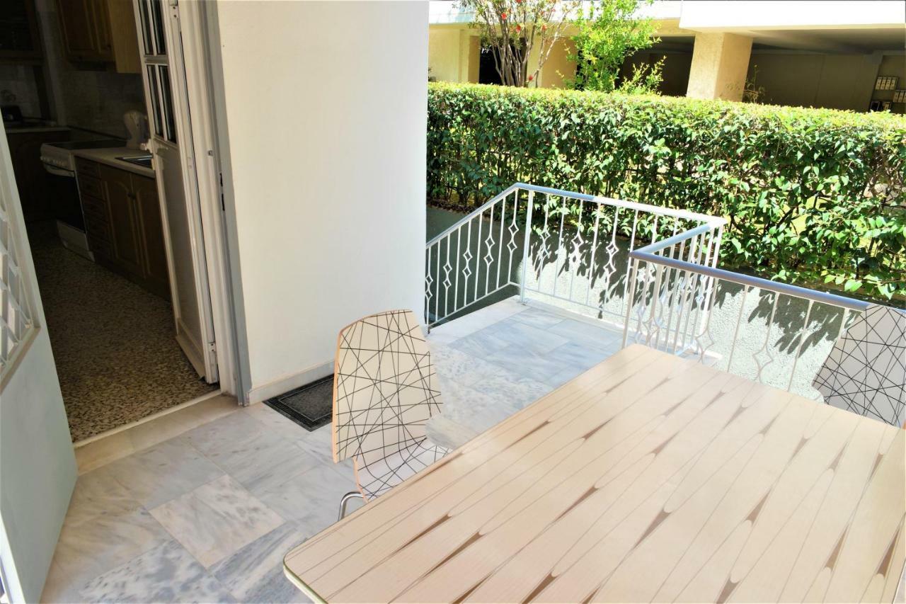 Zefyros Super Cool Apartments Next To Alimos Riviera Atene Esterno foto